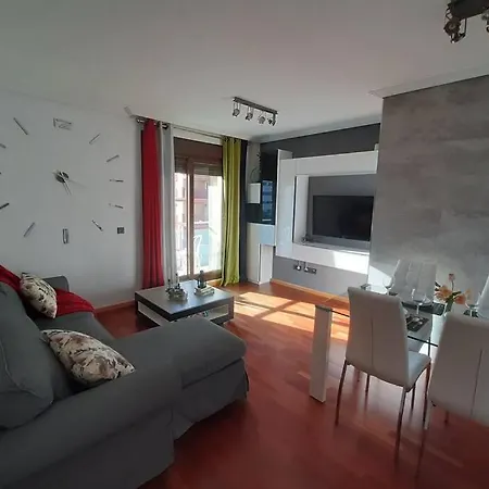 Piso Céntrico Con Piscina,parking Y Jacuzzi Cordova