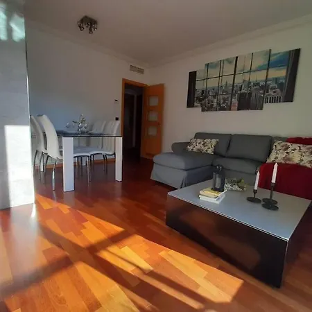 Piso Centrico Con Piscina,parking Y Jacuzzi Apartment *